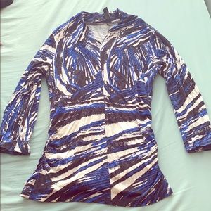 Full sleeved tight fitting blouse